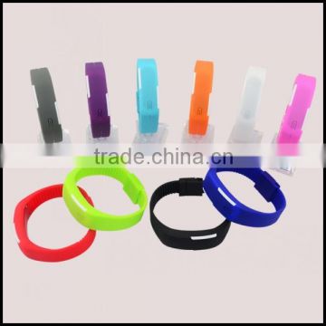 Factory Direct Supply Good Price Silicone LED Watch Bracelet Watch                        
                                                Quality Choice