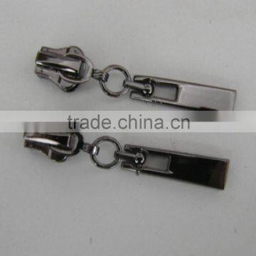 Cheaper price zipper slider,zipper runner,zip pullers in wholesale