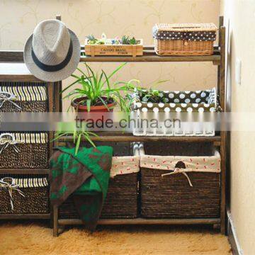 Hot sale antique cheap brown wooden storage rack with corn husk baskets