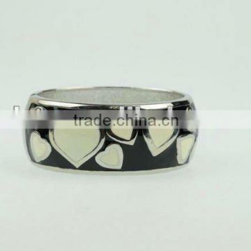 Heart shape black big metal bangle