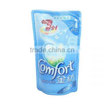 Laundry liquid filling packing machine