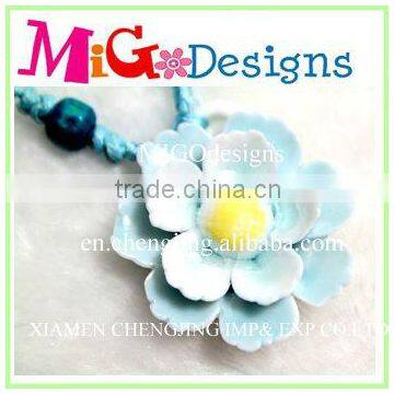 Unique Ceramic Choker Necklace Flower Shaped