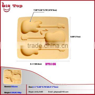 BT0106 New High Quality New Design Guitar Shaped Silicone Cake Mold Violin Shape Microwave Safe Silicone Cake Mould