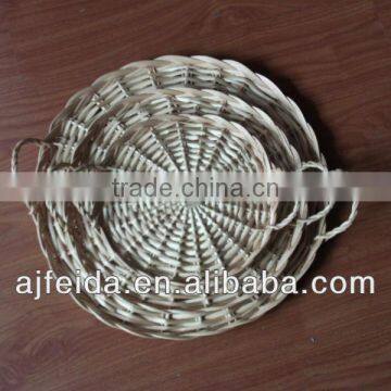 natural round wicker tray