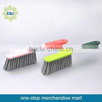 Fashion bed cleaning brush