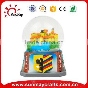 Polyresin Snow Globe for Christmas Decoration photo-3