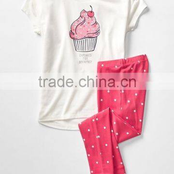 Girls short sleeved pajama set with polka dots
