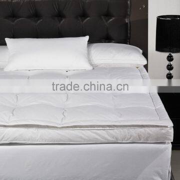 White Goose Down and Feather Filling Mattress Topper Mattress Pad photo-4