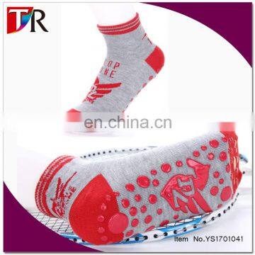 YIWU Hot selling non slip socks yoga socks trampoline socks