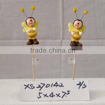 Terracotta bee on stick,2asst.