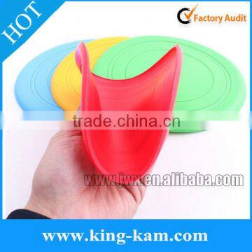 Soft & Light Silicone Frisbee For Dog Toy Or Training color change frisbee