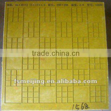 Moulding plastic for glass mosaic