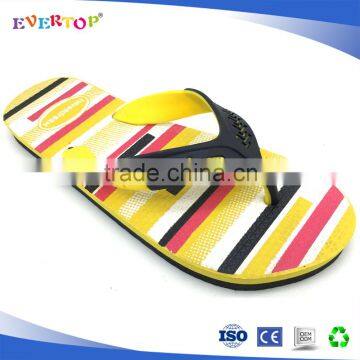 2017 Pvc Strap Men Beach Walking Slippers Rubber Yellow Cheap Flip Flops