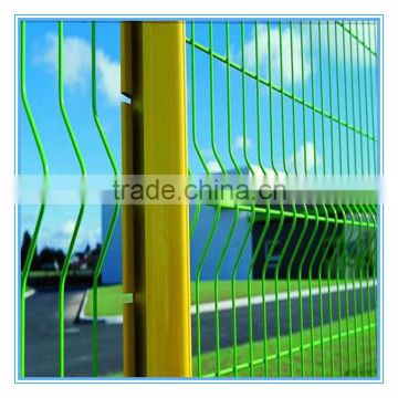 wire fencing provides distinct and elegant styles for your home or pool