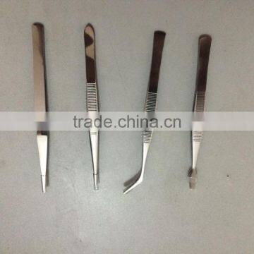 Tweezers