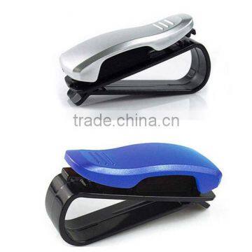 Printed Logo Sunglasses Clip Holder photo-3