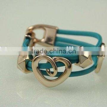 New Design Hot High Grade Jewelry Letters Leather Bracelet for Women photo-2