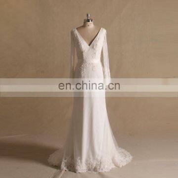 Elegant Long Sleeve V-Back Mermaid Lace Applique Wedding Dress