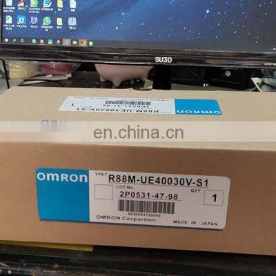 Оригинальная упаковка высокоскоростного шагового сервопривода и драйвера R88M-UE40030V-S1, контроллер сервомотора на AC 220v