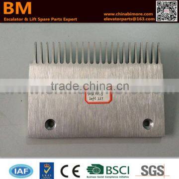 PNSI.181 3,XAA453AV3,Escalator Comb Plate 202.9x145.3x9 Right 22T