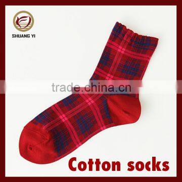 New Arrival British Style for Street Snap Fashion Men Socks for Spring and Autumn