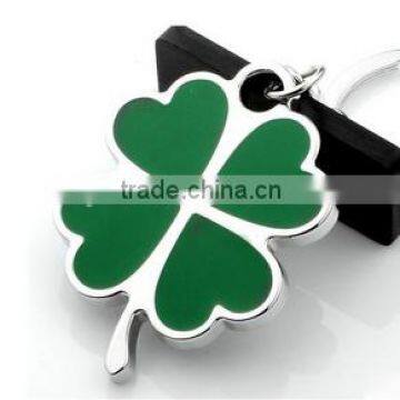 Simple Life Four leaf Cover Metal Keychain / Car Key Chain