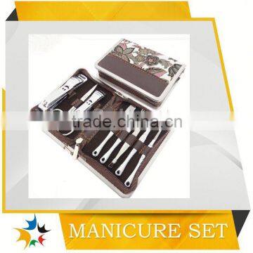 mini manicure kit