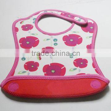 Cartoon Printing Neoprene baby bibs waterproof Baby bibs Kids Pinafore