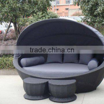 Popular rattan daybed