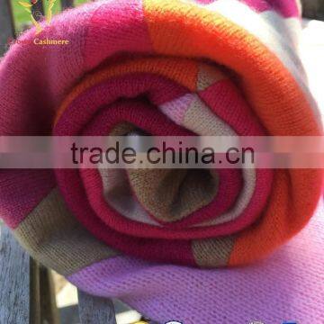 Multi-colors Triangle High Quality Cashmere Throw Blanket photo-3