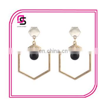 2017 fashion metal hotselling black beads with shaped fishhook earrings