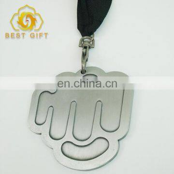 Professional medal supplier,cheap custom medals and coin with lanyard