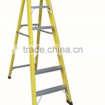 Non conductive fiberglass step ladder NC-130B6