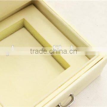 Sweet White Drawer Type PU Leather Jewelry Box photo-3