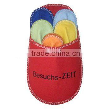 embroidered indoor felt slipper set