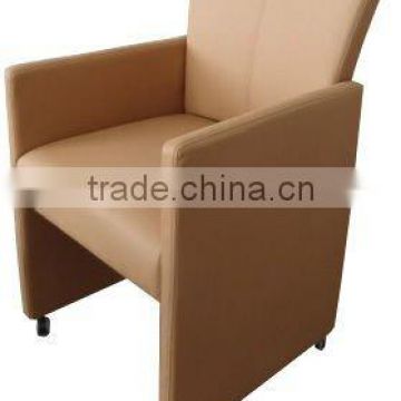 Comfortable wooden leisure chair with wheels (DO-6047)