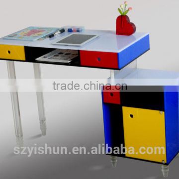 Good Quality Acrylic Desk