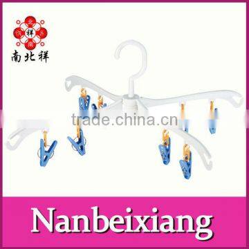 Plastic Clothes Peg Hanger Drying Racks With 8 Clips