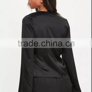 Women V Neck Wrap Pajamas With Private Label Black Long Sleeve Satin Pyjamas Set With Frilled Shorts photo-4