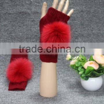 Hot sale beautiful removable fox fur balls fingerless gloves popular style