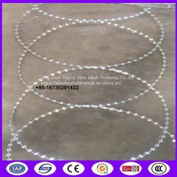 Hot Dip Galvanized BTO 10 Flat wrap Razor Wire On fence top