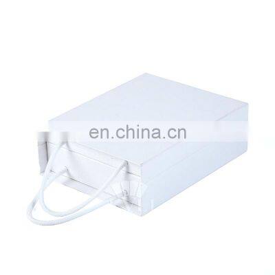 Custom Luxurious Paper White Wedding Gift Set Box Magnetic Closure Box With Handle