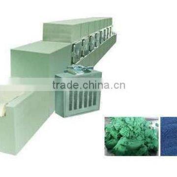 Industrial continuous microwave drying and sterilizing machine