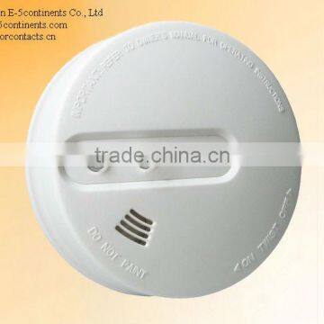 Photoelectronic smoke detector 5C-620P-AC (AC Power supply ,with 9V back-up battery; with Interconnects function )