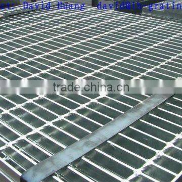 Steel grating plate, steel grating panel, steel grid plate