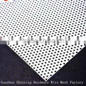 Decorative/Guarding/Filtering Especially Thick Iron Punching Hole Netting photo-3
