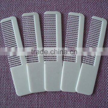 Simple design cheap comb in white colour