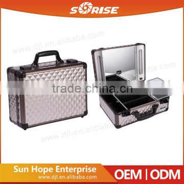 Fashion Design Professional Small Portable Aluminum ABS Makeup Beauty Case with Lights Mirror Wholesale