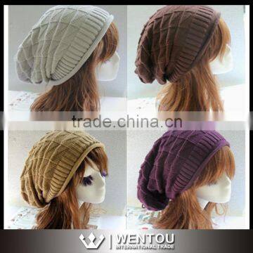 Pom Pom Wool Women Crochet Hat