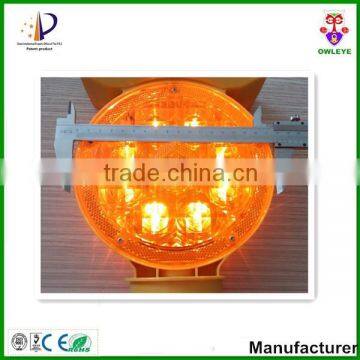 Solar LED Road Hazard Warning Light photo-3